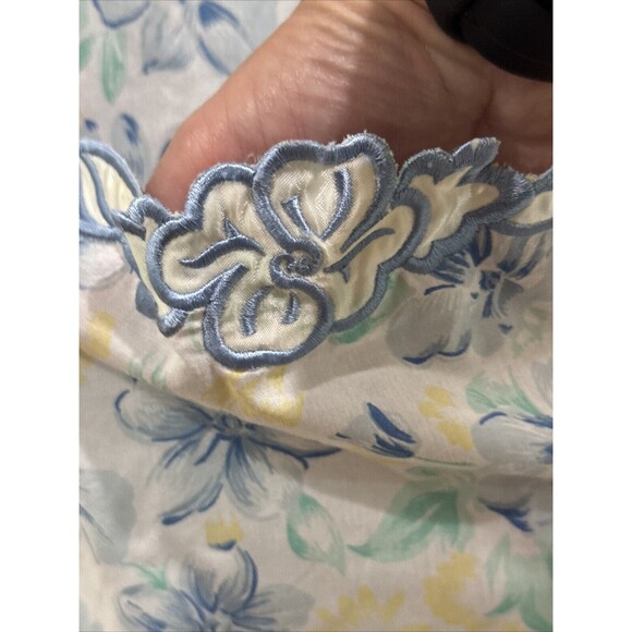 J.I.T. Sleep Floral White Housecoat Robe Short Sleeve  Buttons XL - Picture 7 of 9